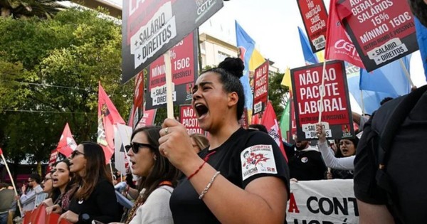 শ্রম আইন সংস্কারের বিরুদ্ধে পর্তুগালে বিক্ষোভ