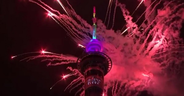 নতুন বছর ২০২৬-কে প্রথম স্বাগত জানাল যেসব দেশ