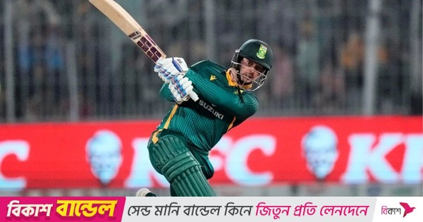 ডি ককের ক্যাচ ফেলল মোহাম্মদ নেওয়াজ, তার ব্যাটেই হারল পাকিস্তান