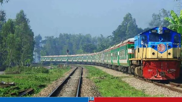 ট্রেনে কাটা পড়ে প্রাণ গেল মা-ছেলের