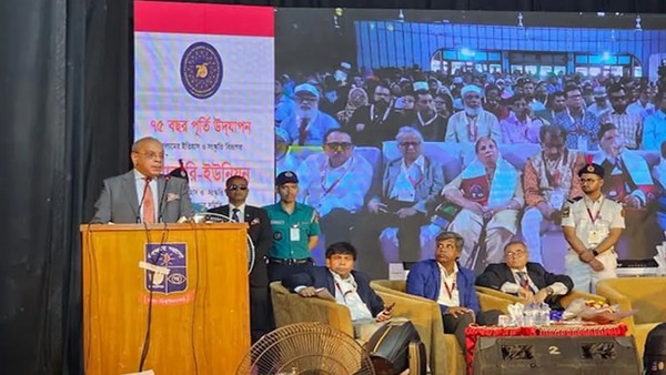 ‘ইতিহাসের গভীর বোধ ছাড়া কোনো সংস্কারক প্রজ্ঞাবান হতে পারেন না’