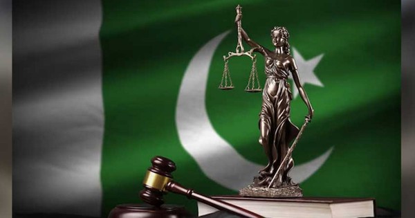 পাকিস্তানে সেনা ও বিচারব্যবস্থায় আসছে বড় পরিবর্তন