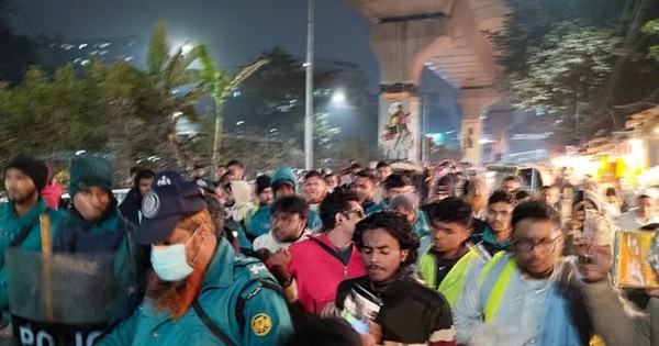 ইনকিলাব মঞ্চের আন্দোলন থেকে পিস্তলসহ যুবক আটক