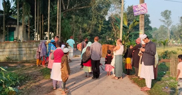হাতীবান্ধায় ট্রেনের ধাক্কায় নারীর মৃত্যু