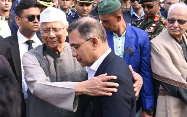 শোকাহত তারেক রহমানকে প্রধান উপদেষ্টার সান্ত্বনা