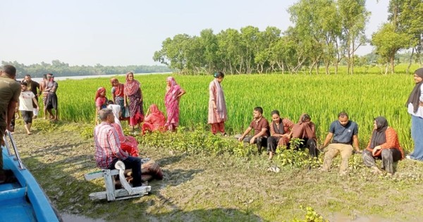 পশুর নদে নৌকা উল্টে আমেরিকা প্রবাসী নারী পর্যটক নিখোঁজ