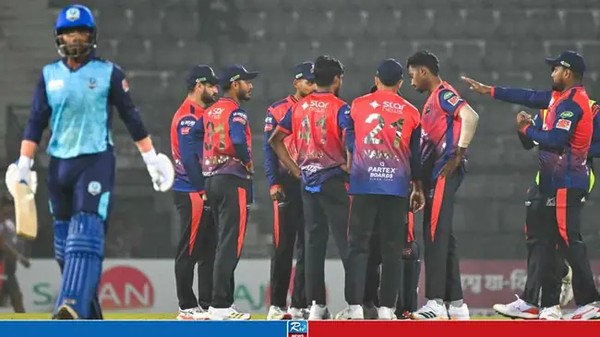 বিপিএল ২০২৬ ● রাজশাহীর বিপক্ষে মামুলি পুঁজি নোয়াখালীর